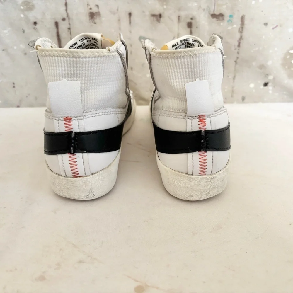 Nike Blazer Mid '77 Jumbo Sneakers